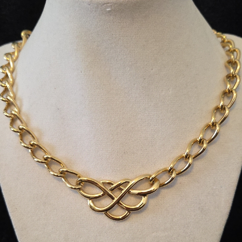 Vintage Napier Elegant Gold Chain Necklace